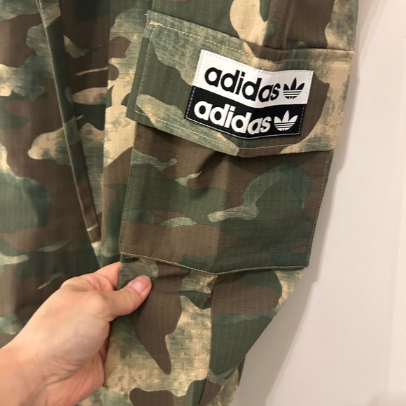 NWT Womens Adidas Green Camouflage Cargo Pants - Picture 3 of 4